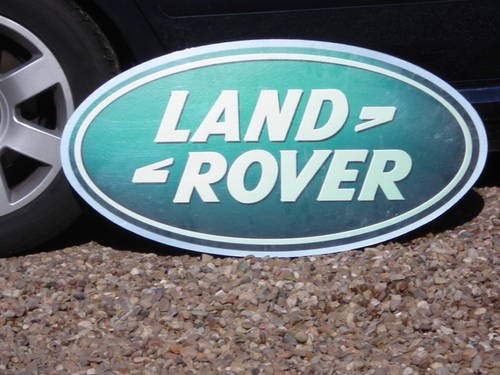 3ft Land Rover garage sign In vendita