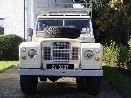 1972 RARE LAND ROVER 109 S3 6 CYL PETROL 73000 Miles SOLD