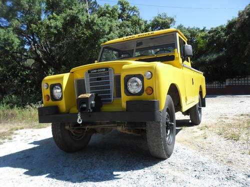 Classic Land Rover 109 Pick Up (1980) For Sale