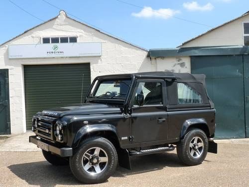 2009 Defender 90 SVX 60th Anniversary Soft top VENDIDO