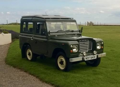 1981 Classic Land Rover SWB 7 seater with Safari Roof SOLD
