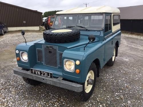 1970 Land Rover® Series 2a *cross over model with overdrive* (FVN VENDUTO