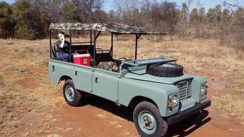 1975 Land Rover Game Viewer. For Sale