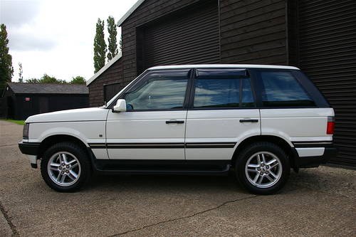 2003 Land Rover Range Rover 4.6 HSE Automatic (29,085 miles) SOLD