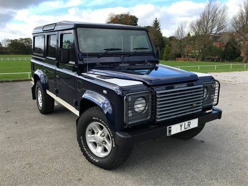 2004 DEFENDER 110 XS STATION WAGON Td5 9 SEATS *TOP OF THE RANGE* For Sale