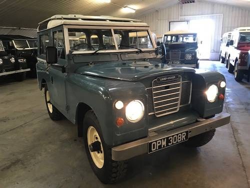 1976 Land Rover® Series 3 *Tax Exempt Station Wagon* (OPM) RESERV SOLD