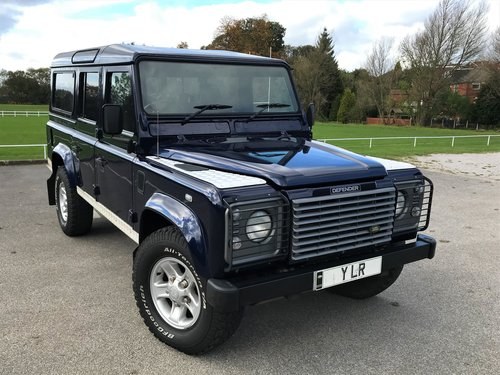 2004 DEFENDER 110 XS STATION WAGON Td5 9 SEATS *TOP OF THE RANGE* SOLD