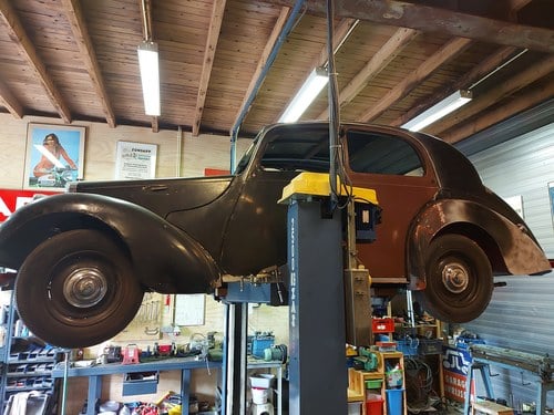 Lea Francis 14hp MK IIIa 4-light saloon 1950 SOLD