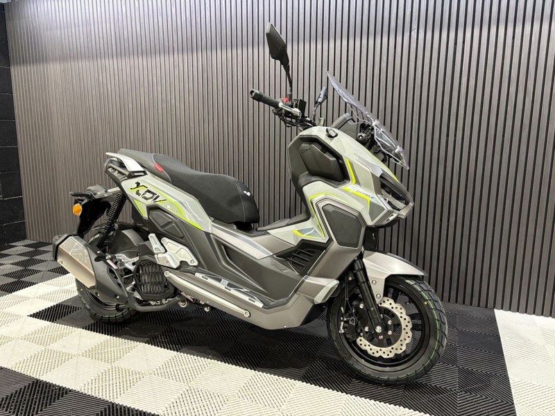 2025 LEXMOTO XDV 125