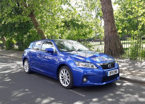 2011 Lexus CT200H - Perfect condition_FSH_Lot of option For Sale