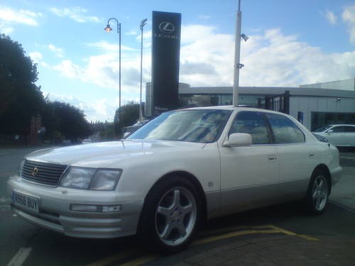 1996 the best white ls400 in the u.k ?124k  F.S.H. SOLD
