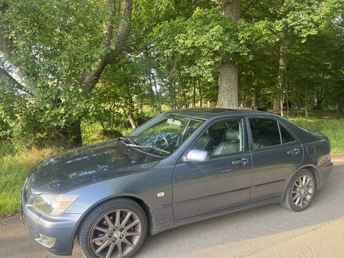 2004 Lexus IS