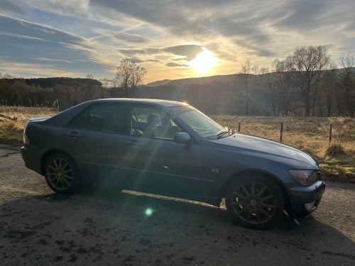 2004 Lexus IS