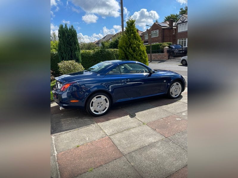 Rapid Classics: Eine Suche. Alle Oldtimer. 31 » Rapid Classics: Eine Suche. Alle Oldtimer. 2001 Lexus SC 430