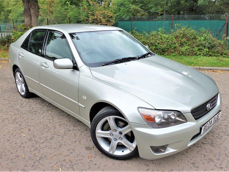 2004 Lexus IS 200 2.0S 4DR SALOON ~1 -OWNER~Super Low 37K