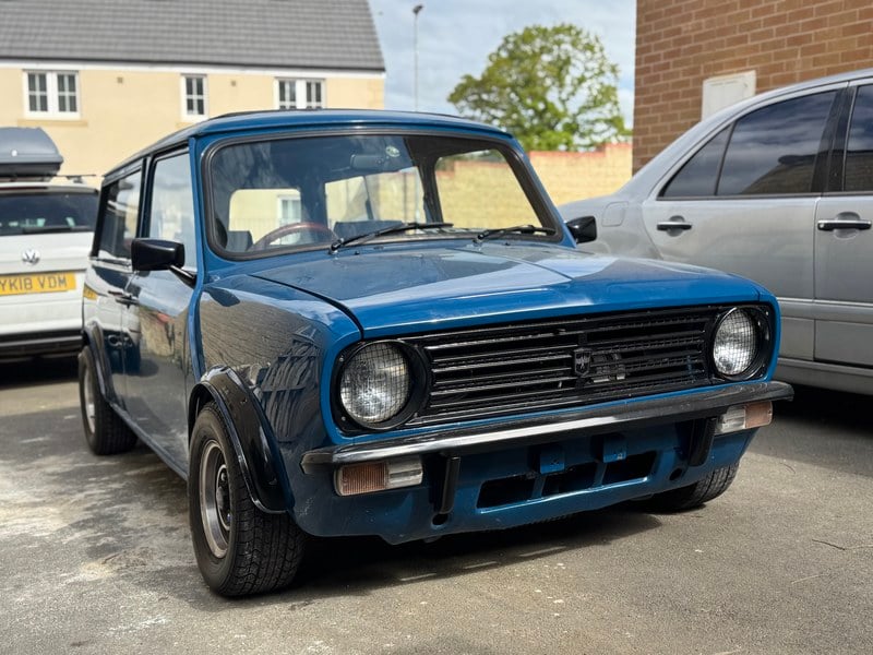 Rapid Classics: Eine Suche. Alle Oldtimer. 13 » Rapid Classics: Eine Suche. Alle Oldtimer. 1971 Leyland Mini