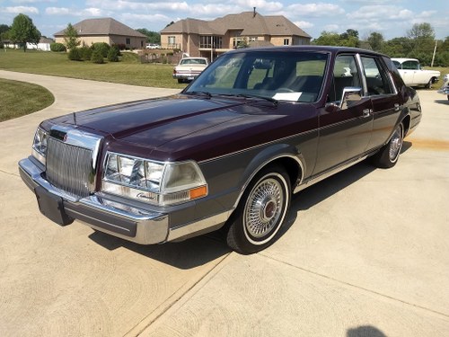 1984 Lincoln Continental Valentino  For Sale by Auction