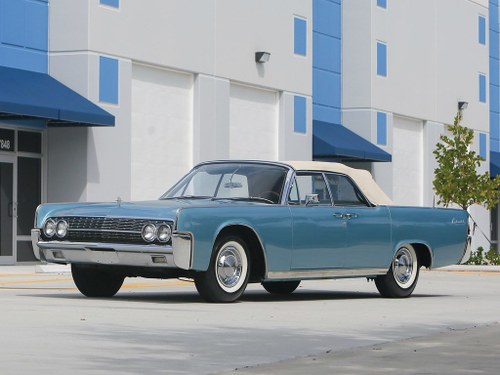 1962 Lincoln Continental Convertible  For Sale by Auction