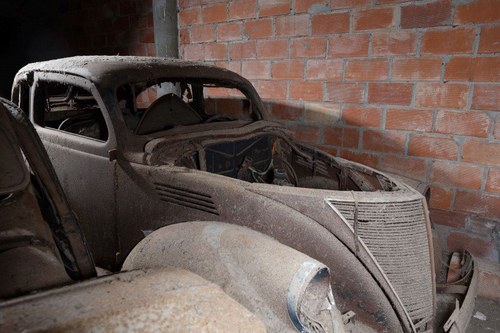 Circa 1936 Lincoln Zephyr V12 Sedan 2 portes - No reserve For Sale by Auction