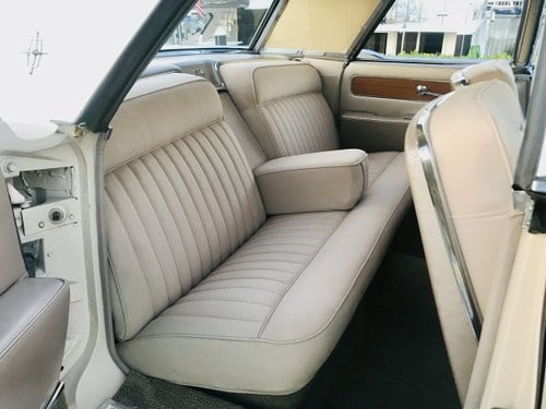 1961 Lincoln Continental - 5