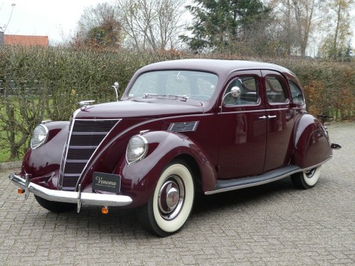 1937 Lincoln Zephyr V12 SOLD