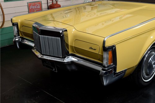 1971 Lincoln Continental - 8