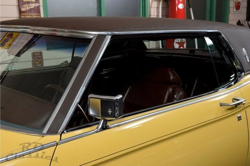 1971 Lincoln Continental - 9
