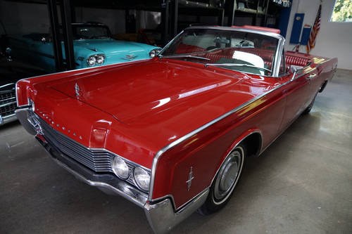 1966 Lincoln Continental Convertible rare original example VENDU