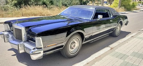 1975 Lincoln Continental MARK IV