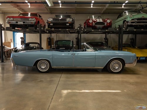 1966 Lincoln Continental - 2