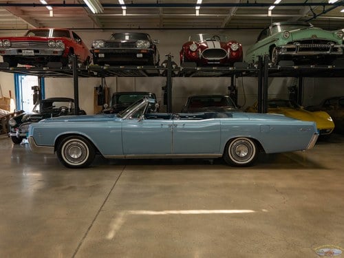 1966 Lincoln Continental - 3