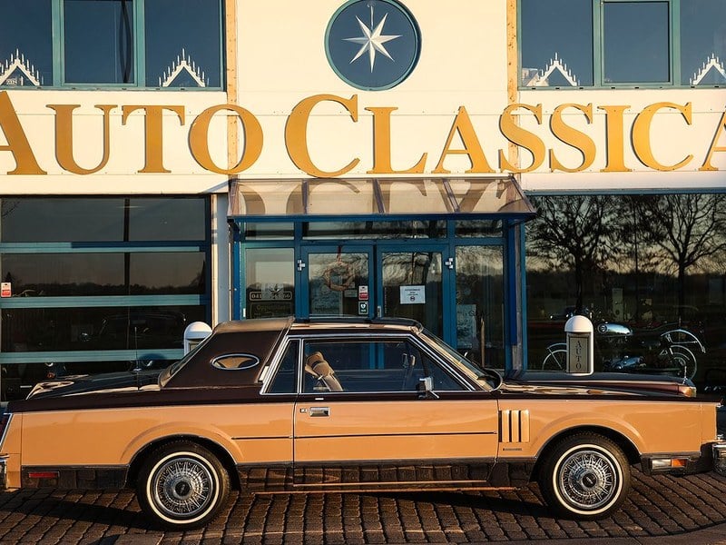 Lincoln Continental Mark VI Coupé 5.0 V8 EFI