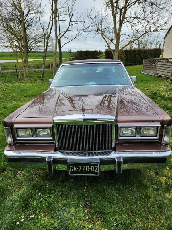 1988 Lincoln Town Car Brown Automatic, 4 speed Left Hand Drive in ...