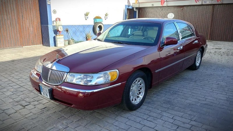 1998 Lincoln Town Car - 2 1998 Lincoln Town Car - 2
