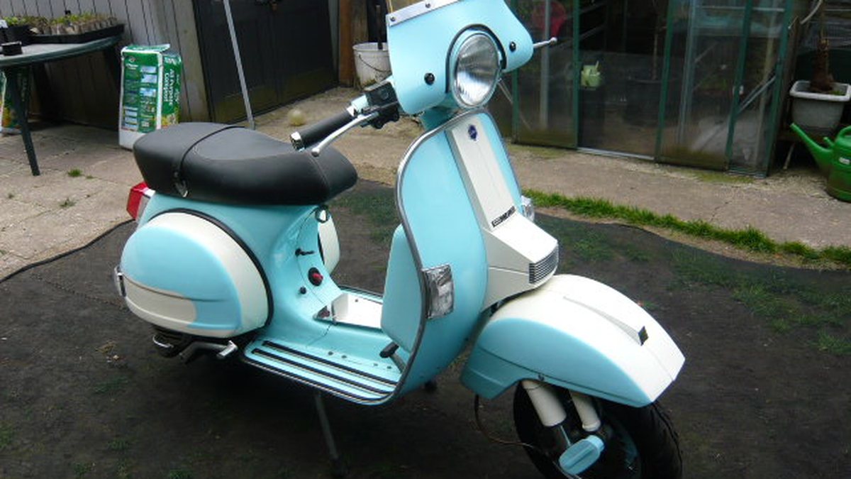 2009 LML Star 150 2T Blue Manual, 4 speed n/a in Reigate, United ...