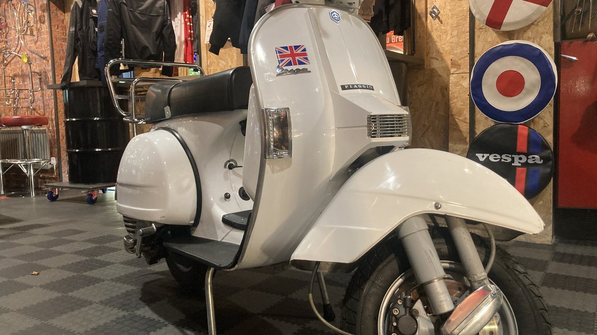 2004 LML Star Art Deluxe White Manual, 4 speed n/a in Birmingham ...