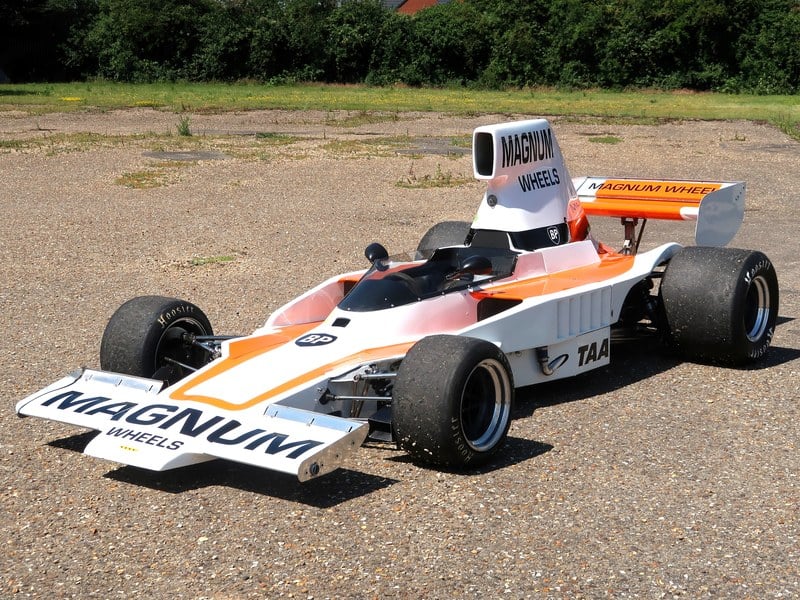 1973 Lola T330/332 - 1 1973 Lola T330/332 - 1