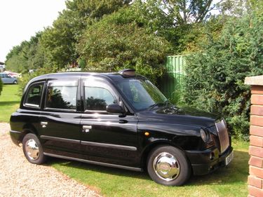Picture of Sue the refurbishished london taxi from londontaxiexport