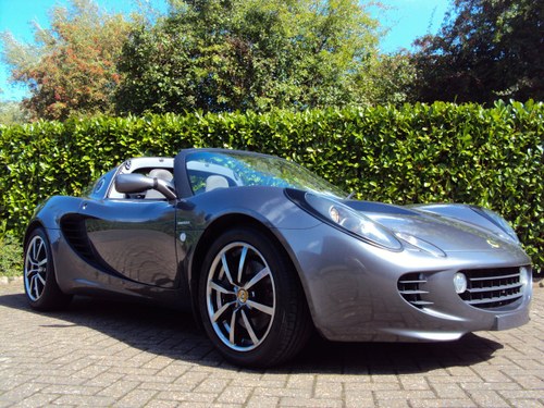 2002 An EXCEPTIONAL Low Mileage Lotus Elise 111S VVC - LARINI For Sale