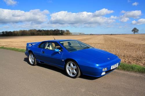 Lotus Esprit Turbo, 1988. Fabulous example in Pacific Blue. For Sale