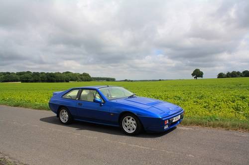 Lotus Excel SE, 1992.  Stunning Pacific Blue metallic. For Sale