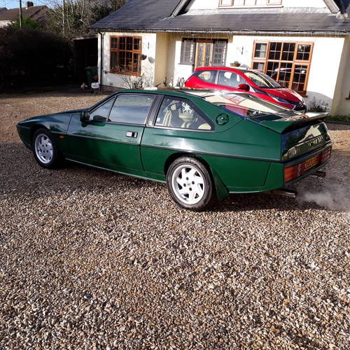 Excel SE 1990  SOLD BY CAR AND CLASSIC SOLD