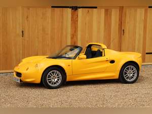 Lotus Elise S1, 2000.  Norfolk Mustard Pearl. 34k Miles For Sale (picture 1 of 12)
