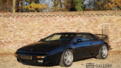 Lotus Esprit 3.5 V8 TwinTurbo Full service history, only 54.