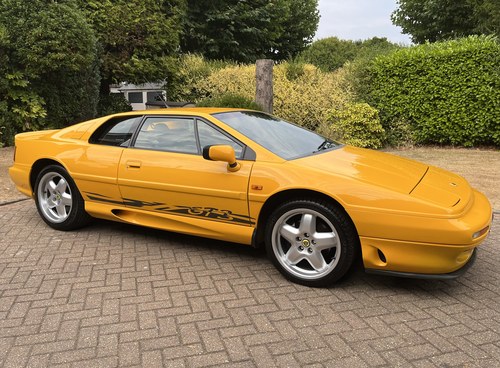 1998 Lotus Esprit GT3 - 1 of 13 UK Cars in Mustard Yellow VENDUTO