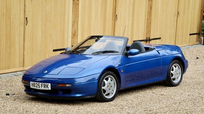 Lotus Elan SE Turbo M100,  1990.   Pacific Blue metallic.