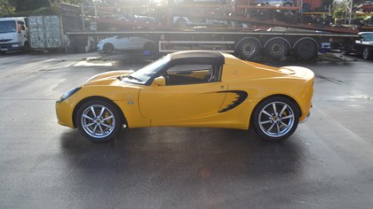 Lotus Elise with touring pack and air con , only 9 k miles