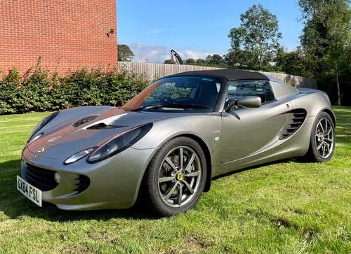 2004 Lotus Elise S2 111R