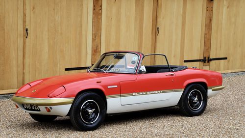 Picture of Lotus Elan Sprint dhc, 1972.  Gold-Leaf Team Lotus colours. - For Sale