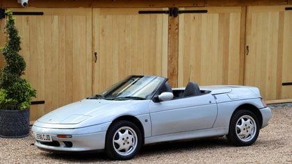 Lotus Elan SE Turbo,  1992.  Silver Frost metallic